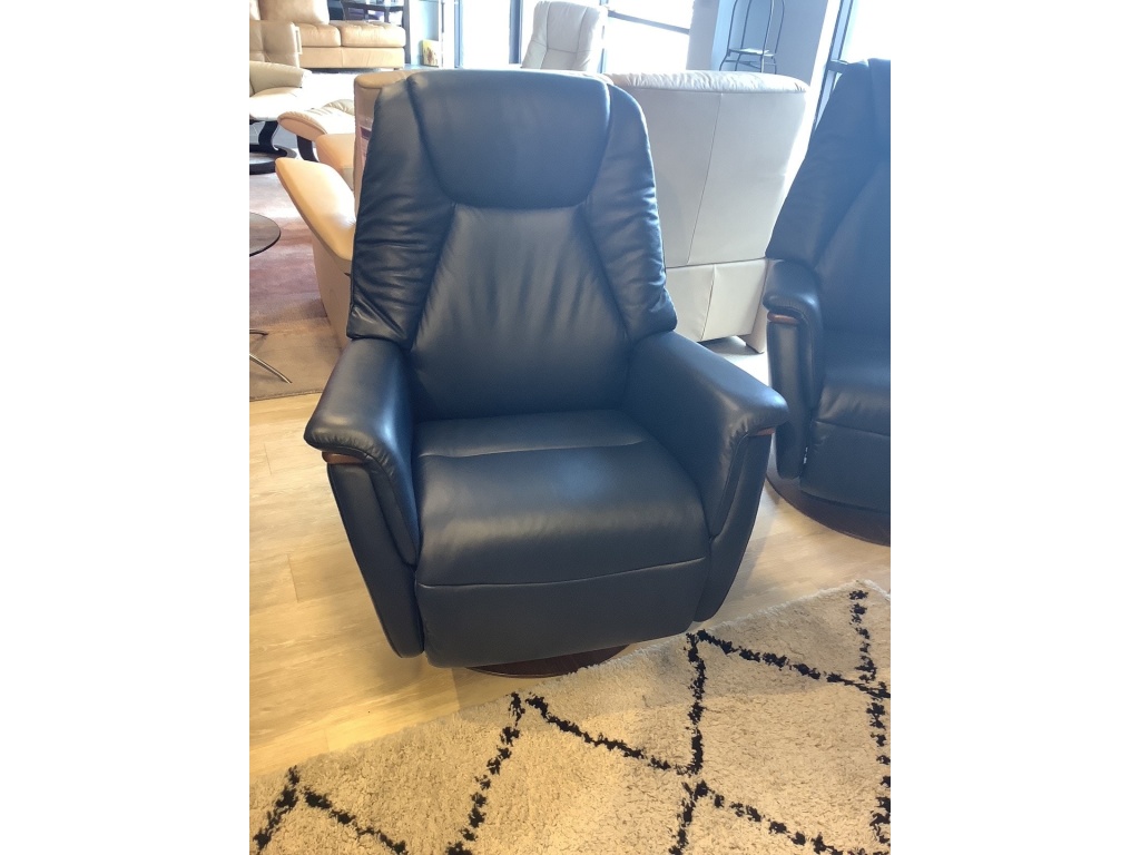 Stressless Max in Paloma Oxford Blue w/ Walnut